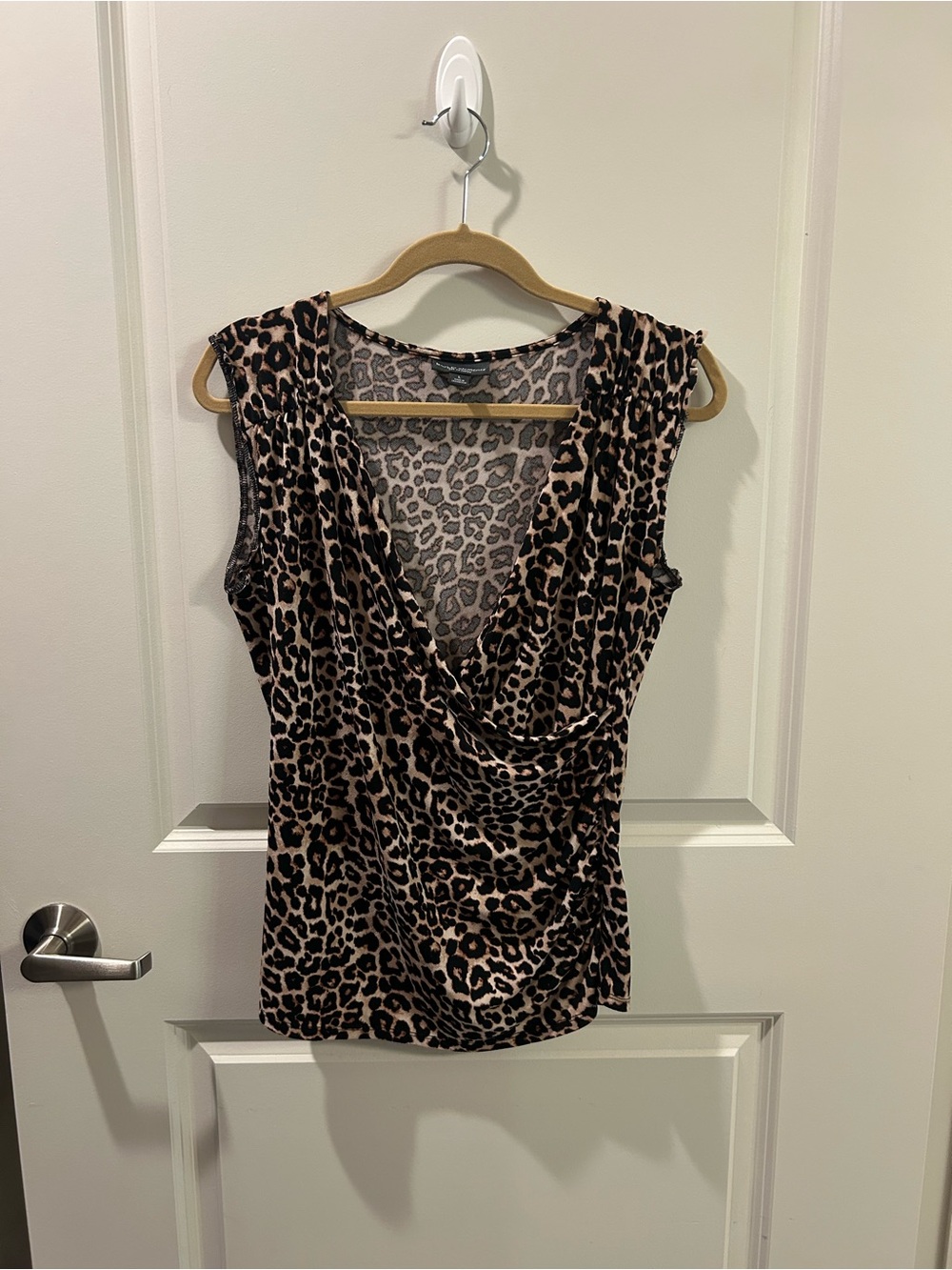 BOLD elements Leopard Print Sleeveless Draped Tank Top - Brown/Black